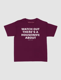 housewife baby tee
