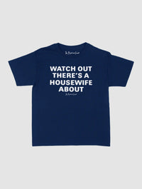 housewife baby tee