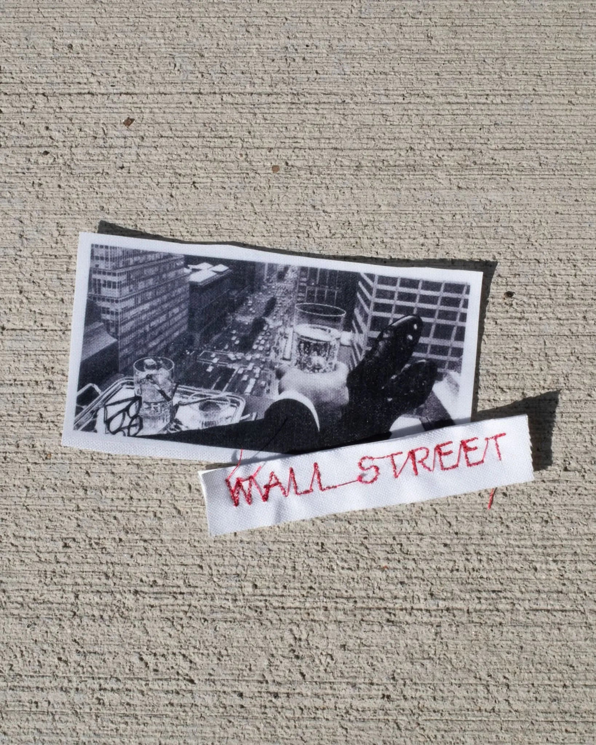 wall street classic tee - In Print We Trust